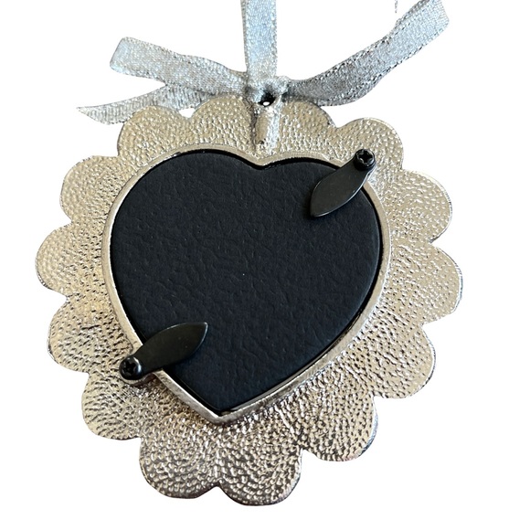 Black/Cream Metal Photo Frame Ornaments with Black Accent Beading - Picture 5 of 5